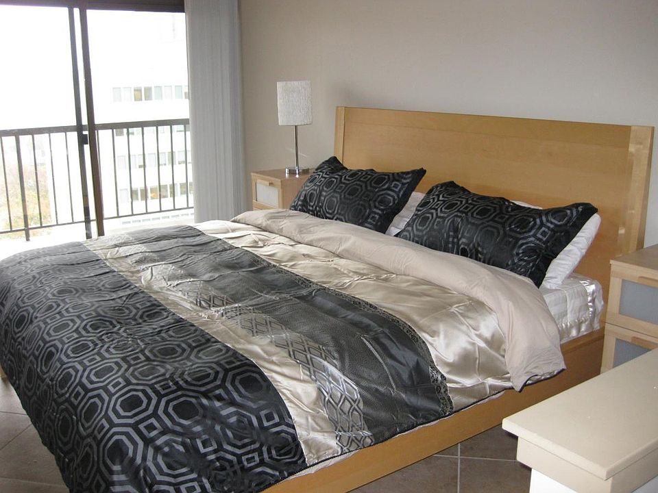 King bed