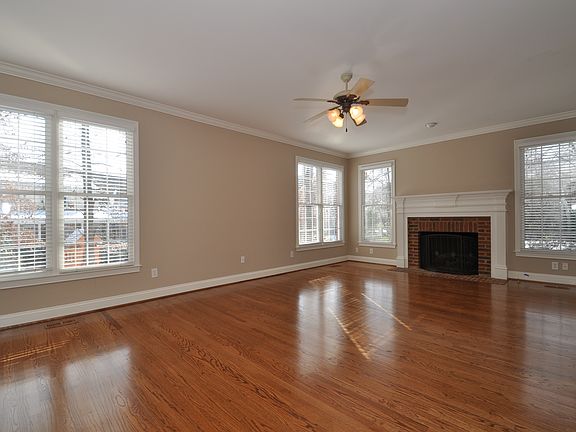 5th image of 1512 Mont Cove Blvd