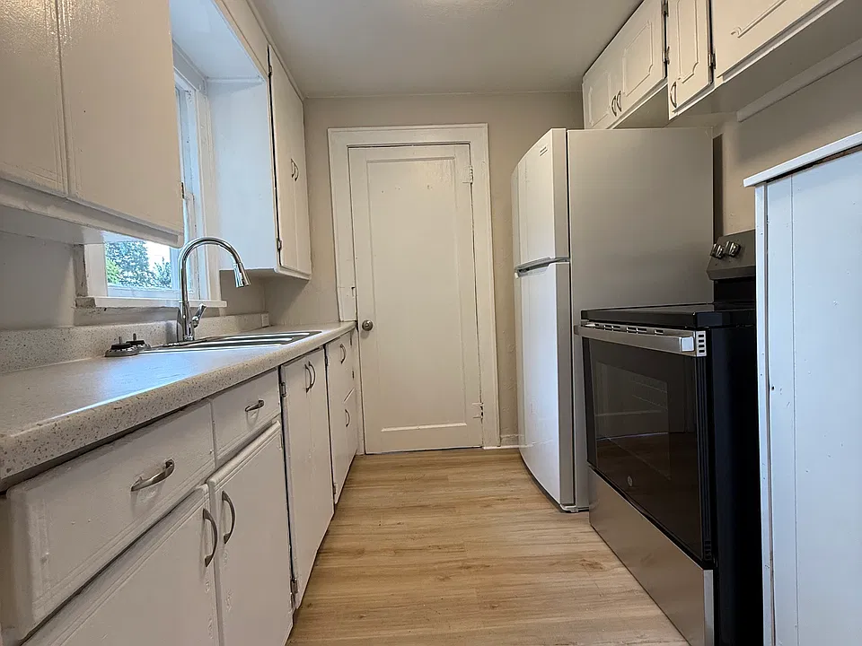 1740 Oxford St SE #1