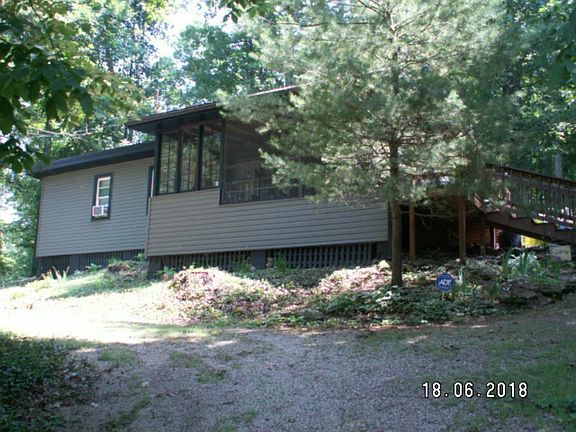 4th image of 33485 Hilltop Dr