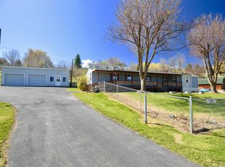 105 B St, Dixon, MT 59831