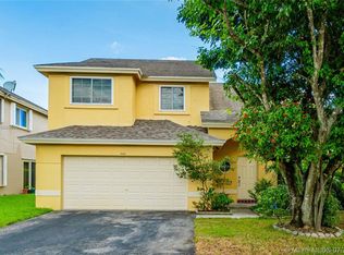 1441 SW 97th Ave, Pembroke Pines, FL 33025