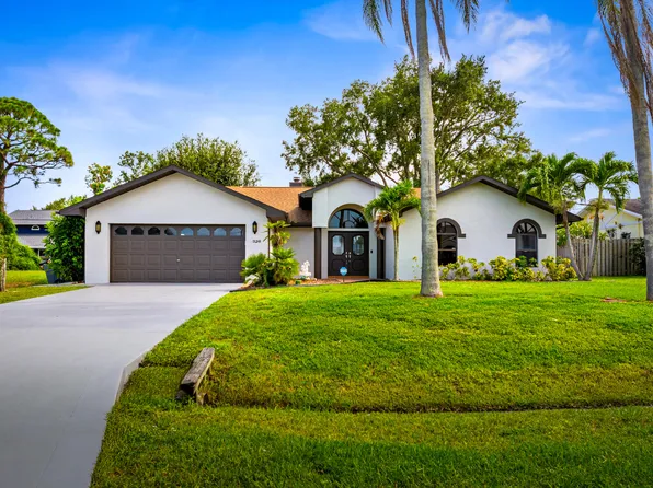 326 NE Genesee Avenue, Port St Lucie, FL 34983