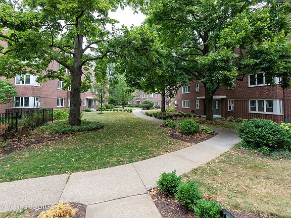 2nd image of 7214 Oak Ave #2
