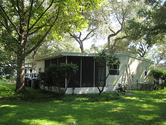 2nd image of 119 Magnolia Dr