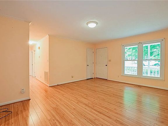 2nd image of 604 Sanderson Dr