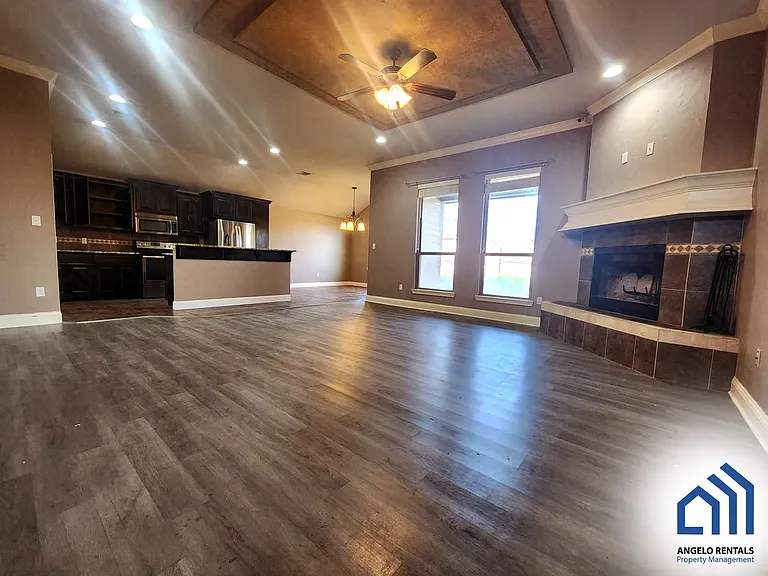 5905 Merrick St — Photo 4