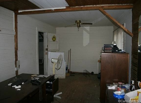4th image of 1093 Charlotte Hwy