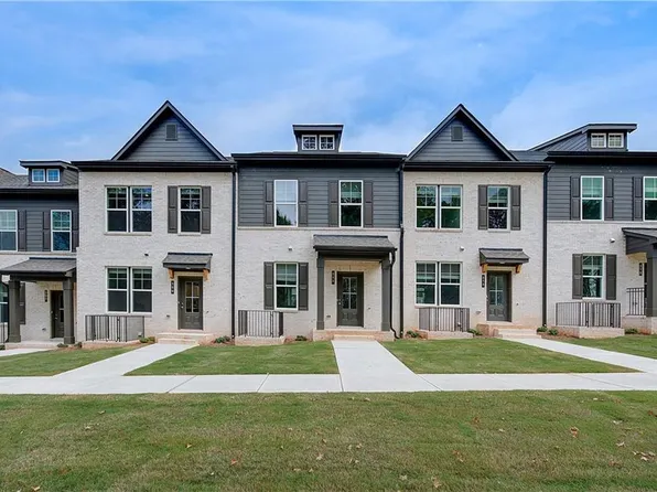 311 Daybreak Ln, Newnan, GA 30265