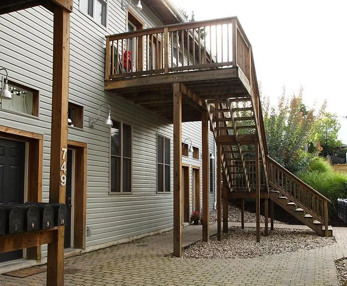 749 Richwood Ave — Photo 10