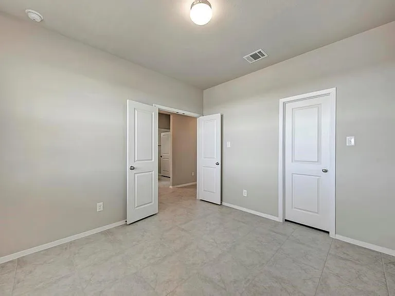 1209 Goforth Rd — Photo 21