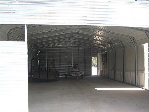 3rd image of 40 High Vista Dr