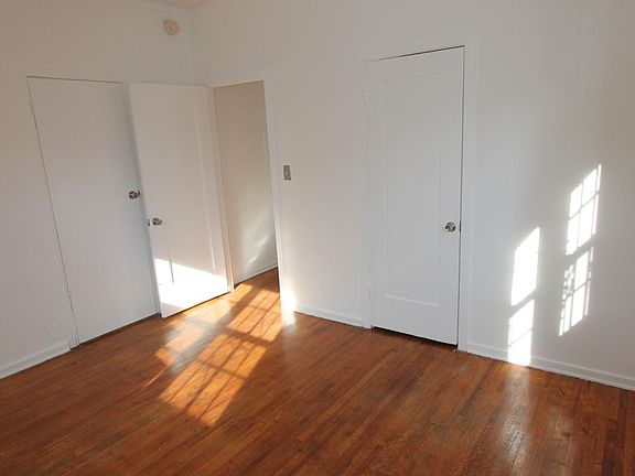 5th image of 163 N Edgemont St APT 1