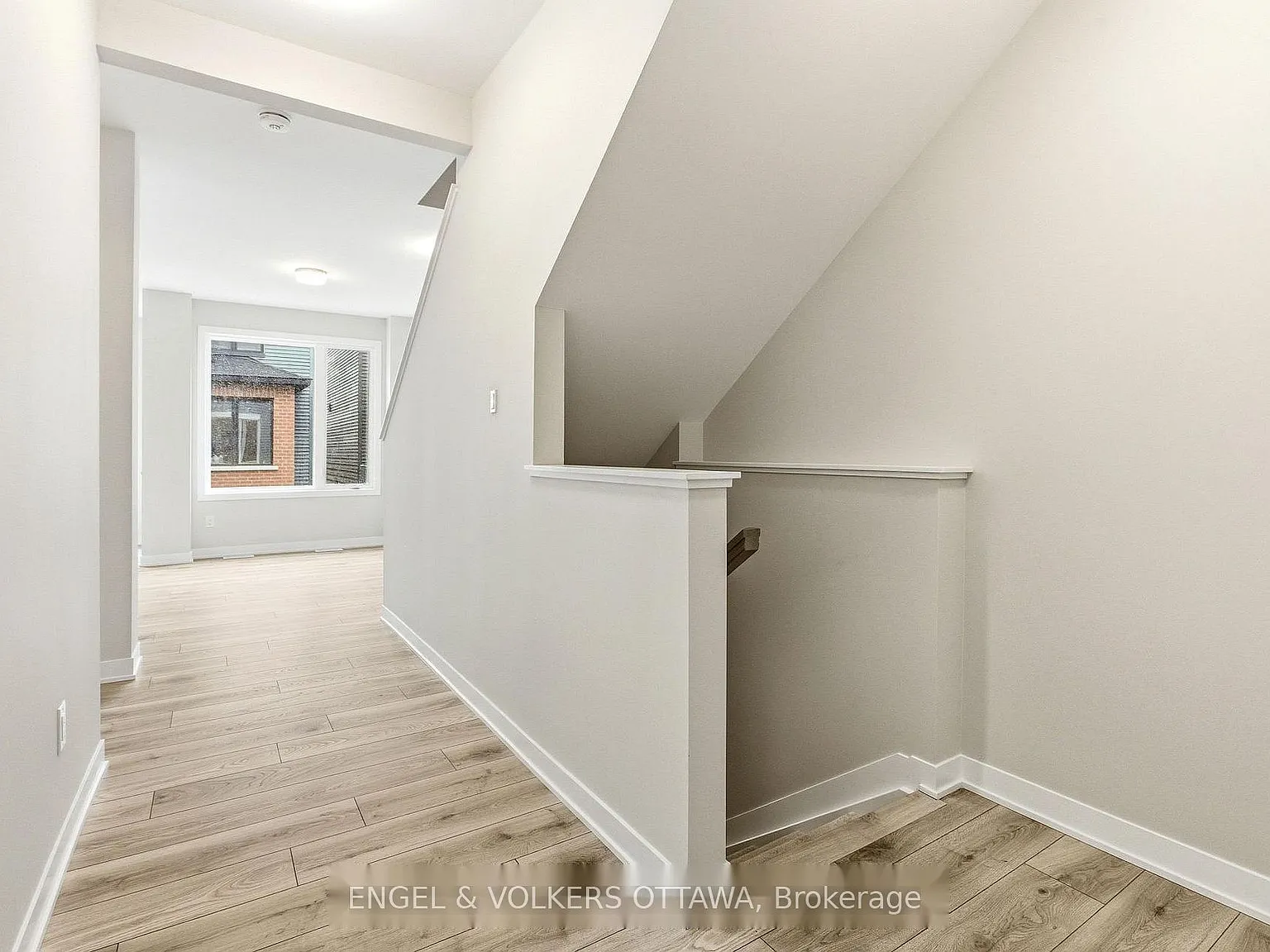 4 bed, $2,700 — Photo 4