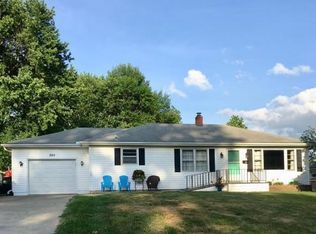 205 S 10th St, Savannah, MO 64485