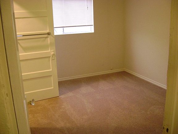 5th image of 1751 E Whidbey Ave APT B2