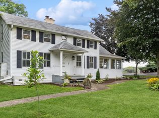 2718 S Cherry Valley Rd, Woodstock, IL 60098