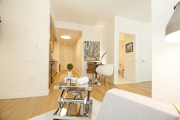 Rented by The Durst Organization | media 20