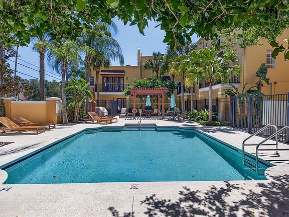 5th image of 3322 Las Campos Pl
