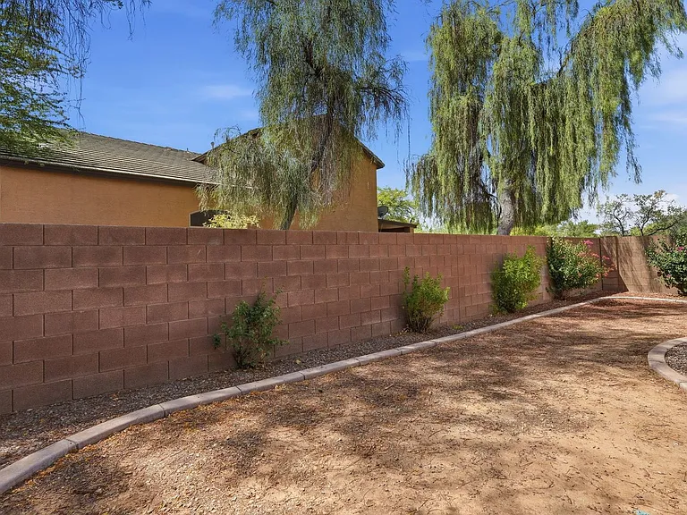 2403 W White Feather Ln — Photo 23