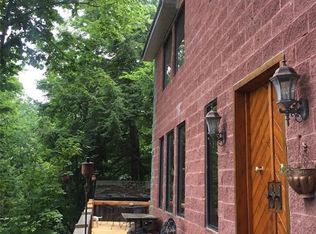 1806 Upper Burma Rd, Skaneateles, NY 13152