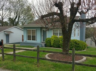 4904 NW Woodglen Dr, Knoxville, TN 37921