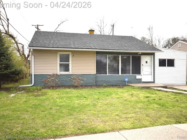 10311 Saratoga St, Oak Park, MI 48237