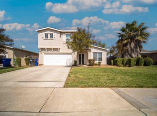 1957 Waldo Way, Dinuba, CA 93618