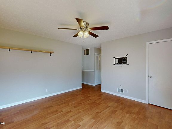 4th image of 4707 John Law Ct