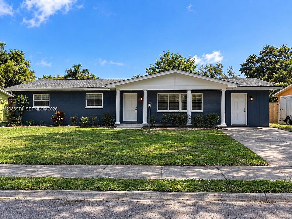 1st image of 2924 Sherwood Ln