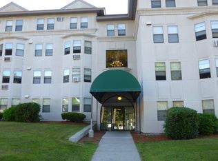 7 Kessler Farm Dr APT 168, Nashua, NH 03063
