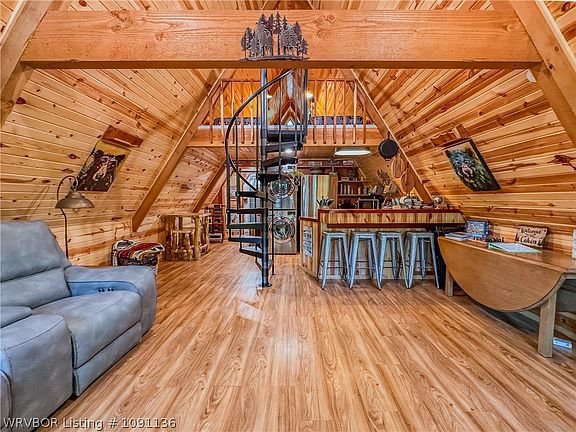 3rd image of 58369 Billy Creek Rd