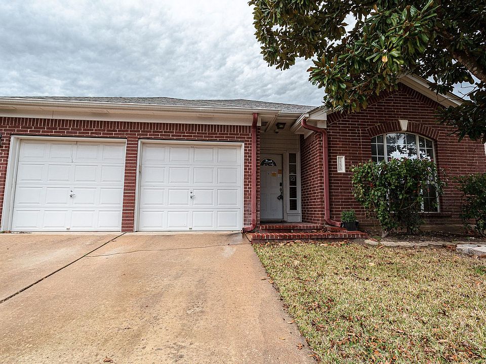 1st image of 1235 Blackthorn Dr