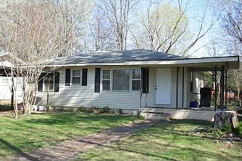 2nd image of 4200 Cloverdale Dr NW
