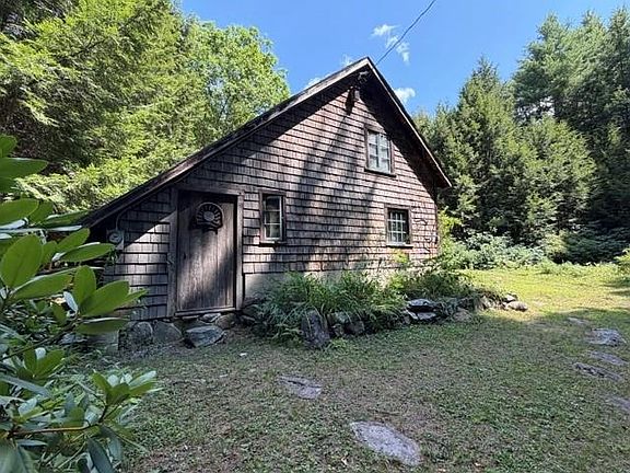 2nd image of 34 Blake Road