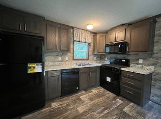 22 Potters Ln, Orrington, ME 04474