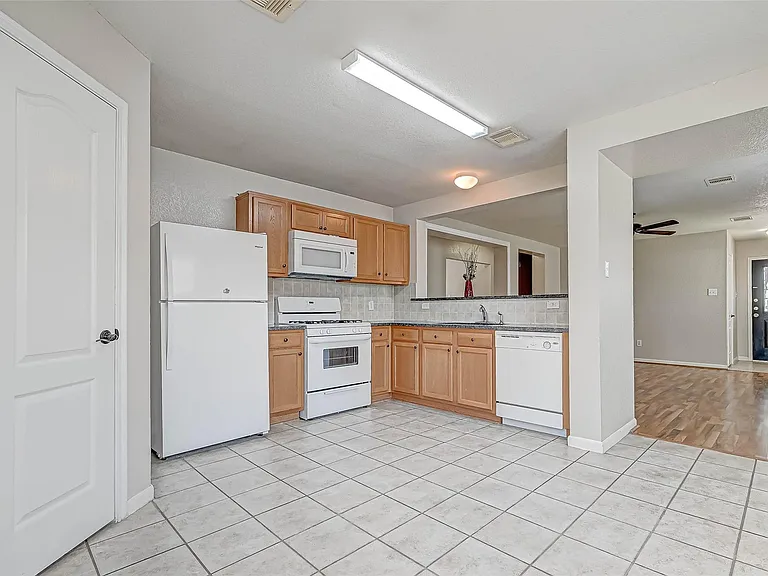 22138 Orchard Dale Dr — Photo 9