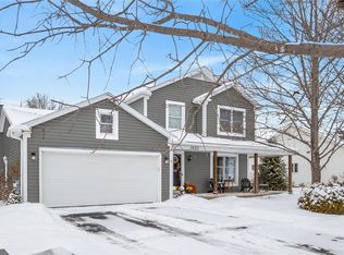 1122 Colonie Dr, Farmington, NY 14425