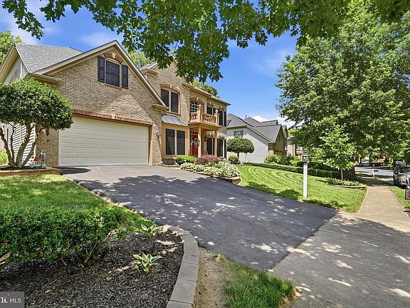 5th image of 16524 Hayes Ln