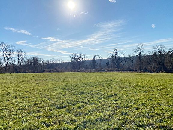 123 Chestnut Hill Road