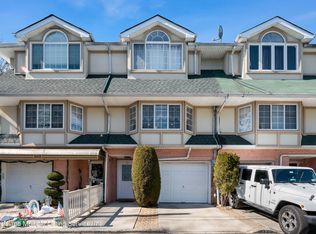 52 Cranberry Ct, Staten Island, NY