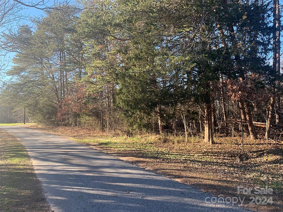 1st image of 3016 44th Avenue Ln NE