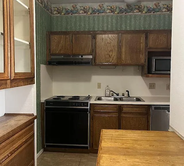 2813 Rio Grande St #3 — Photo 6
