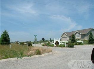 5166 S Lilac Ln, Fremont, MI 49412