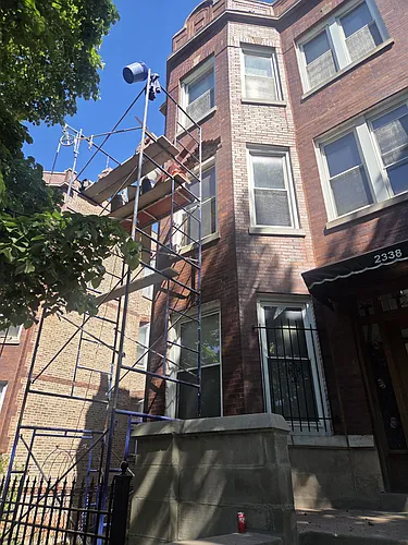 2338 W Iowa St Photo 1