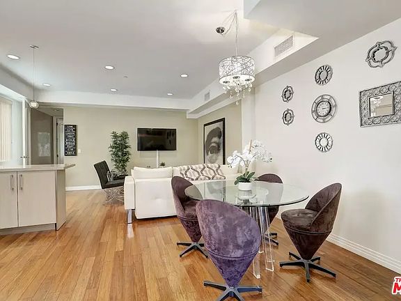 5th image of 819 S Holt Ave #100