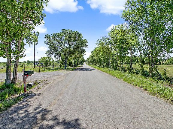 3rd image of 3315 County Road 116