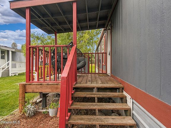 3rd image of 2304 W Pellinore Way