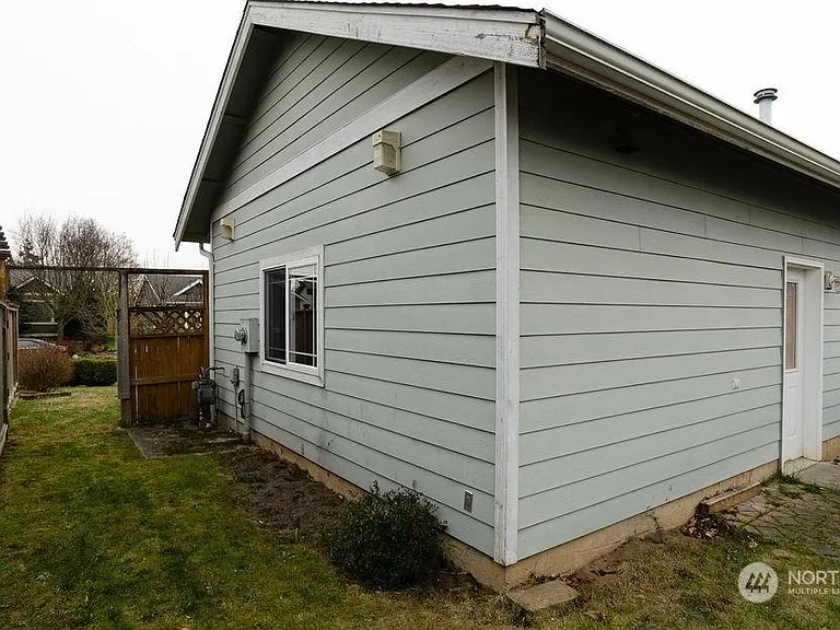 2005 Heartland Dr — Photo 7