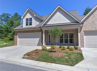 206 Jordan Crossing Ave, Jamestown, NC 27282